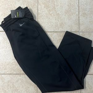 Nike Women’s Therma Pants
